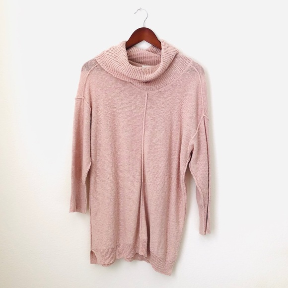 Vince Camuto Sweaters - Vince Camuto•Pink Turtle Neck Sweater